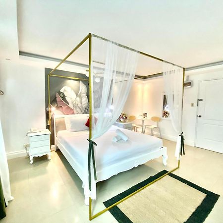 Hotel Euroasia By Bluebookers Angeles Exteriér fotografie