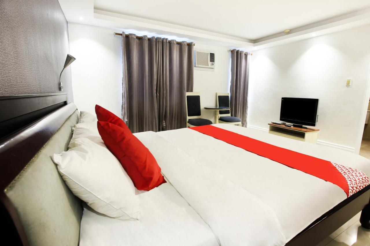 Hotel Euroasia By Bluebookers Angeles Exteriér fotografie