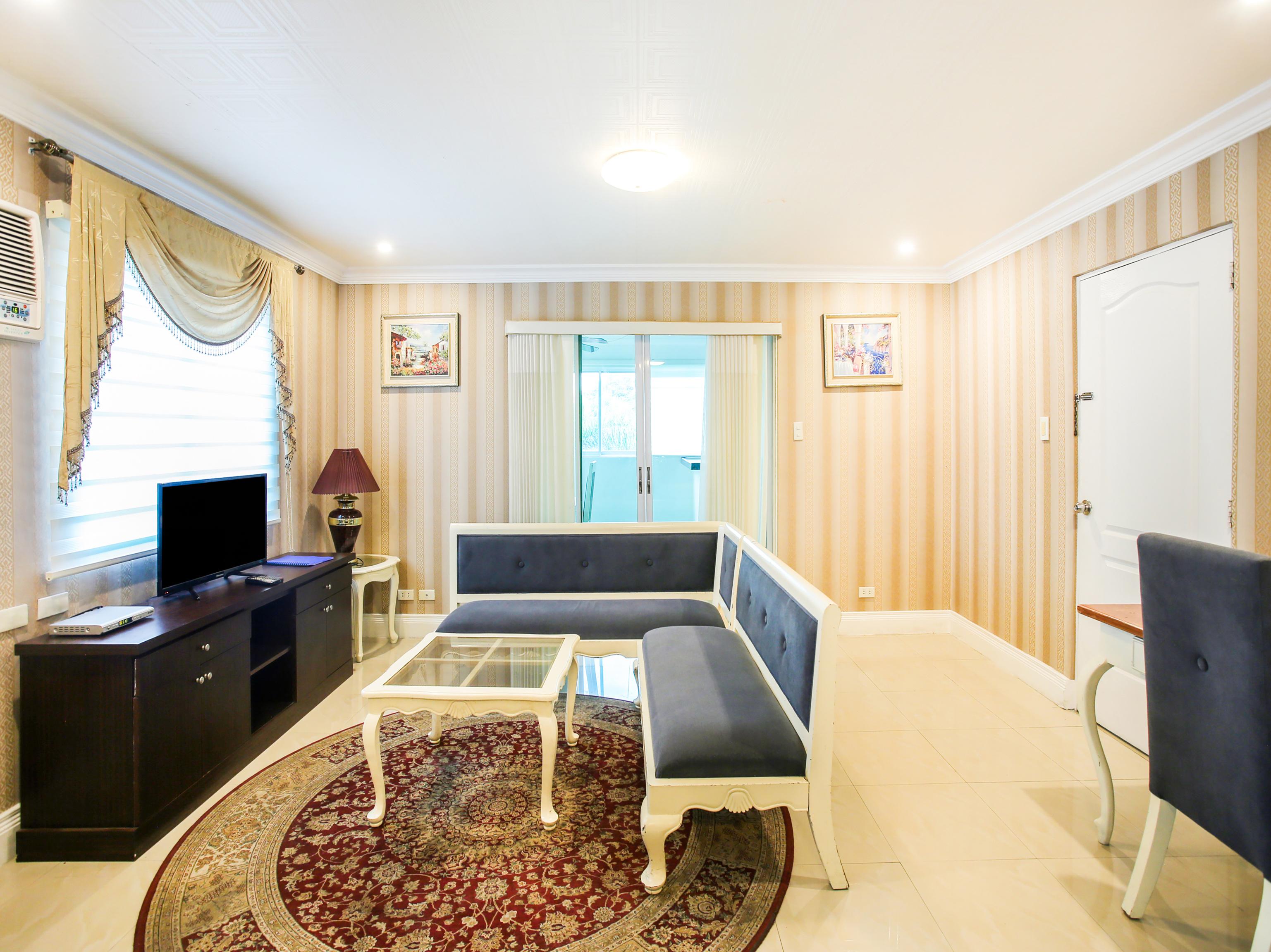 Hotel Euroasia By Bluebookers Angeles Exteriér fotografie