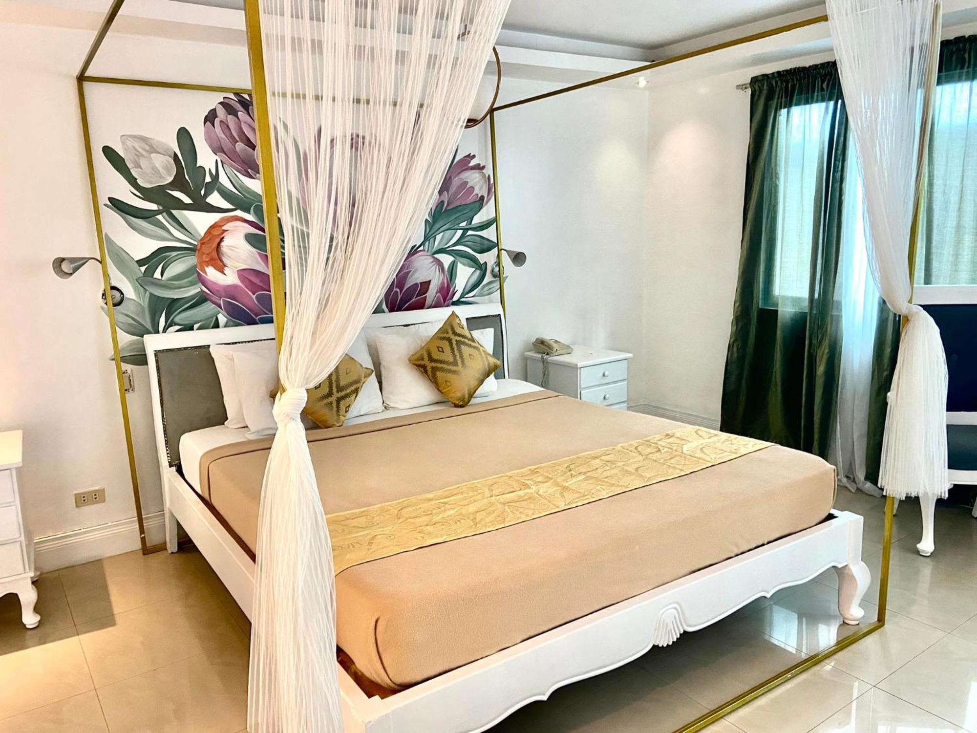 Hotel Euroasia By Bluebookers Angeles Exteriér fotografie